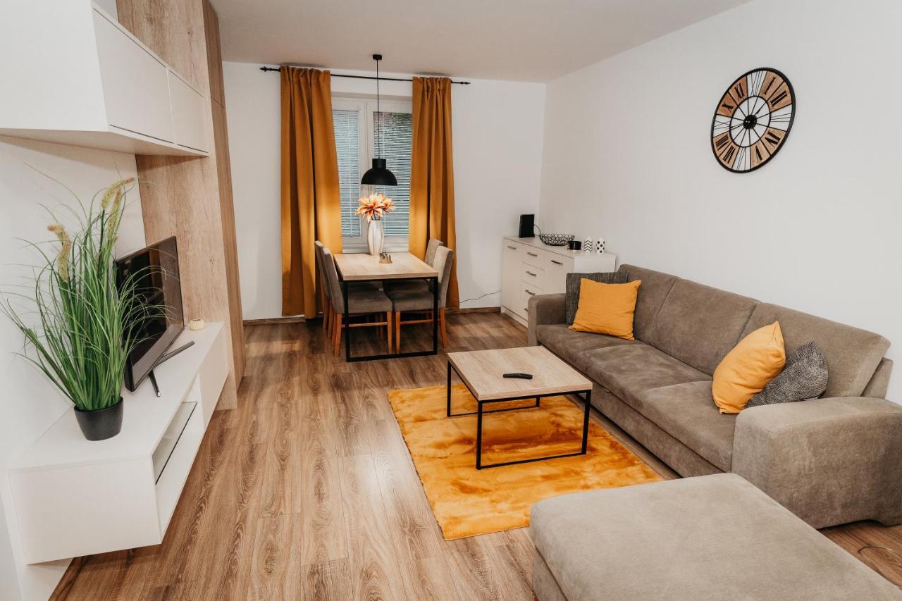 Old Town City Center Apartment 2 - Private Parking Included Кошице Екстериор снимка