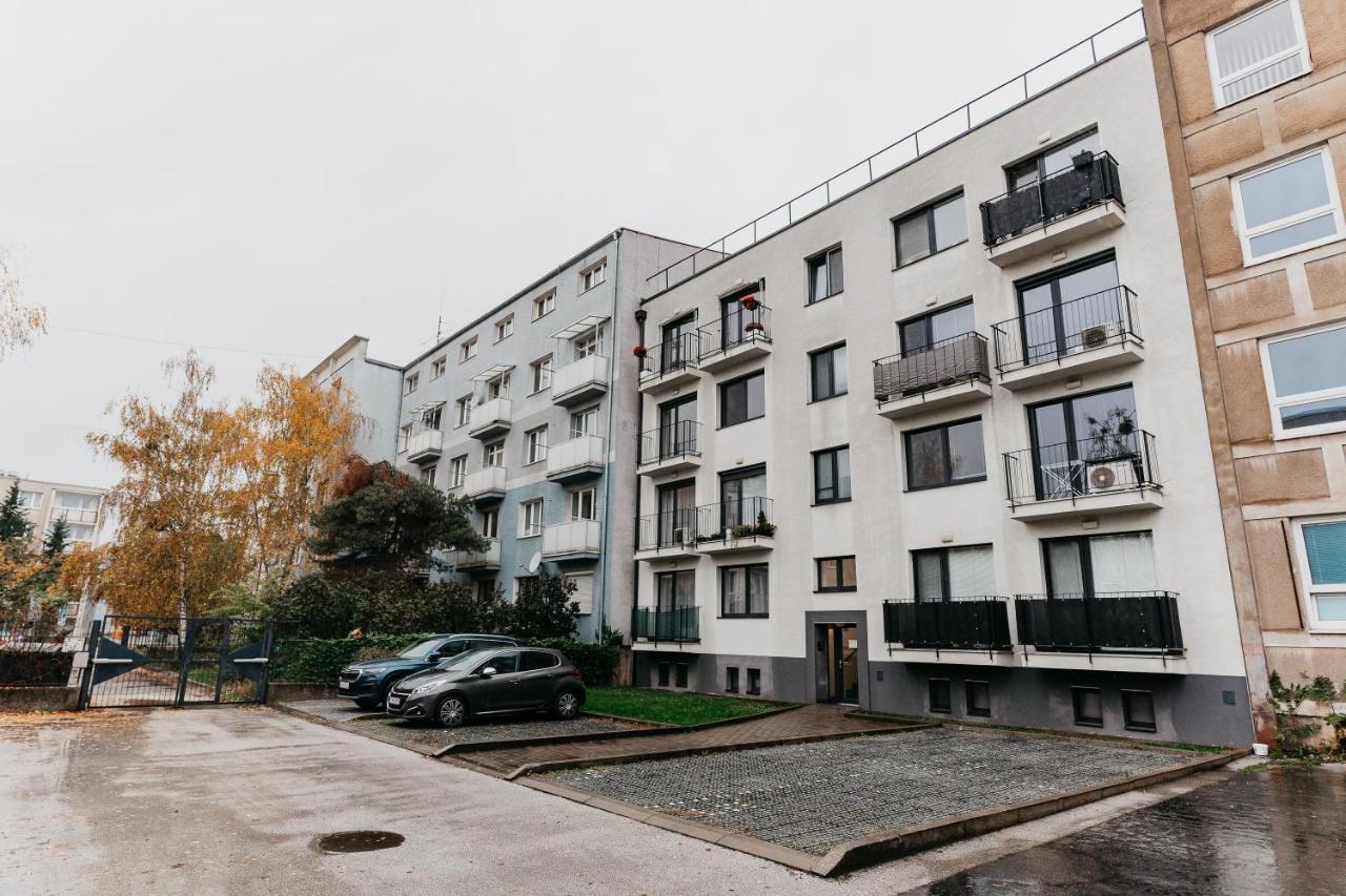 Old Town City Center Apartment 2 - Private Parking Included Кошице Екстериор снимка