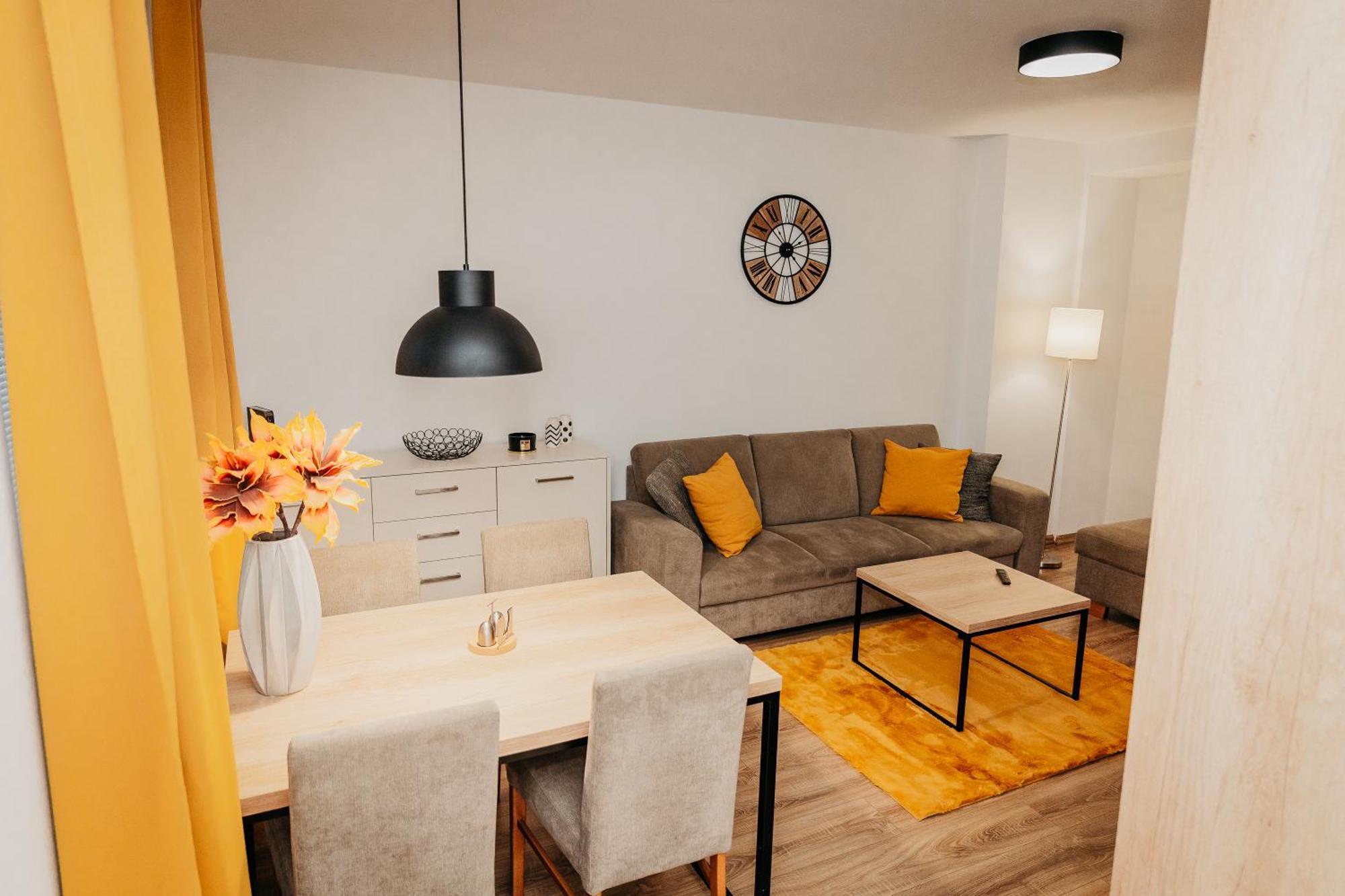 Old Town City Center Apartment 2 - Private Parking Included Кошице Екстериор снимка