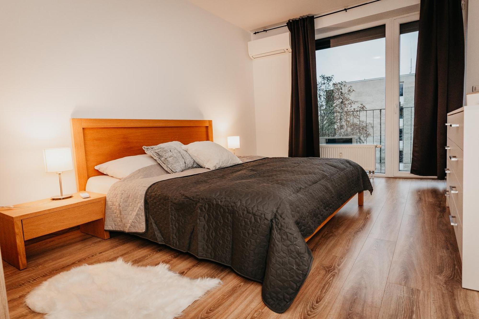 Old Town City Center Apartment 2 - Private Parking Included Кошице Екстериор снимка