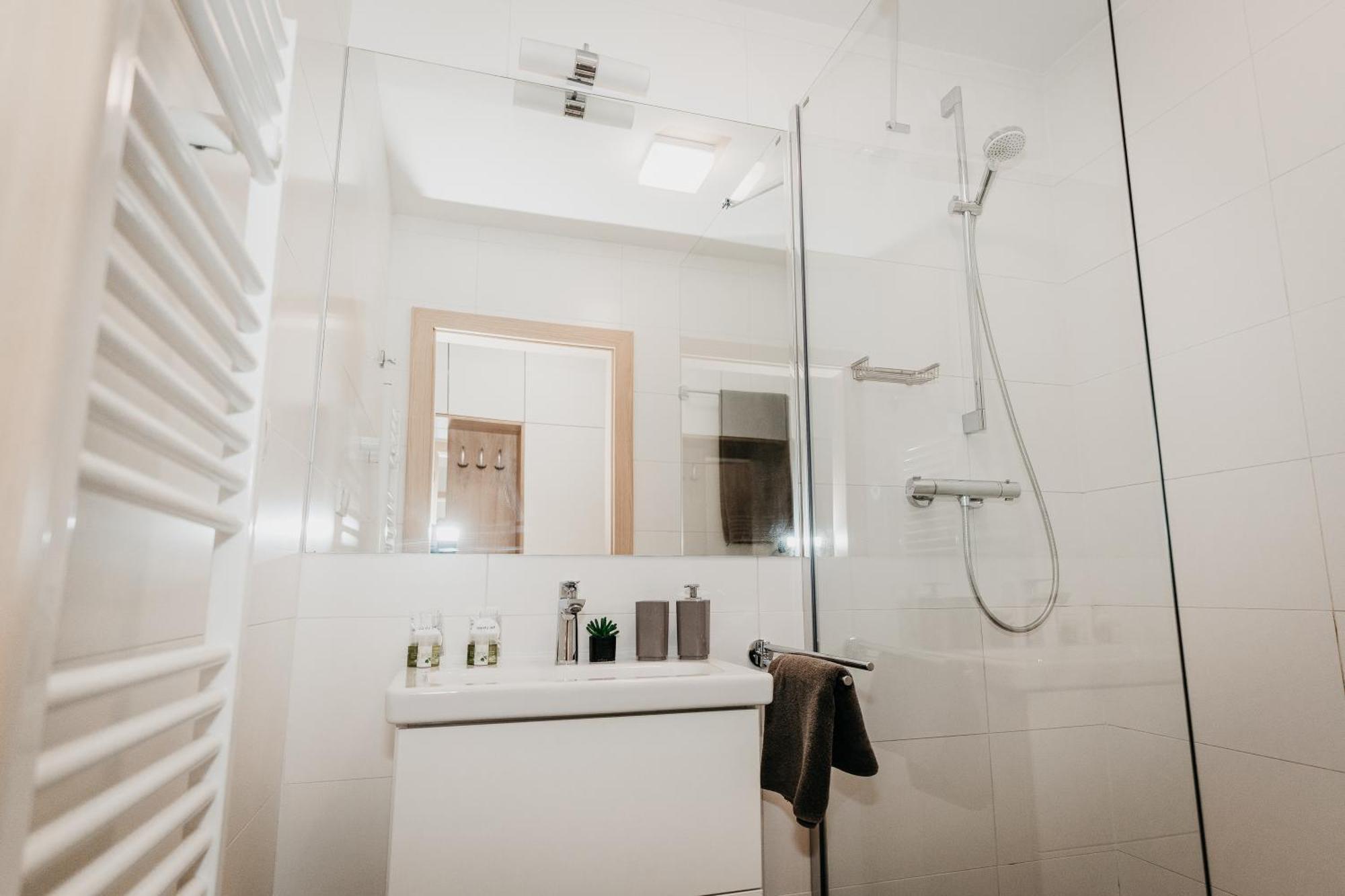 Old Town City Center Apartment 2 - Private Parking Included Кошице Екстериор снимка