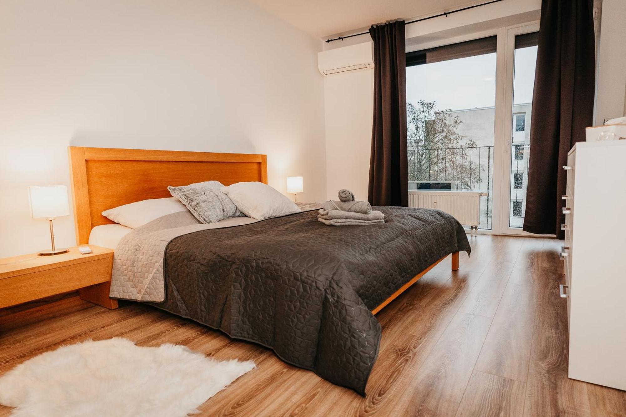 Old Town City Center Apartment 2 - Private Parking Included Кошице Екстериор снимка